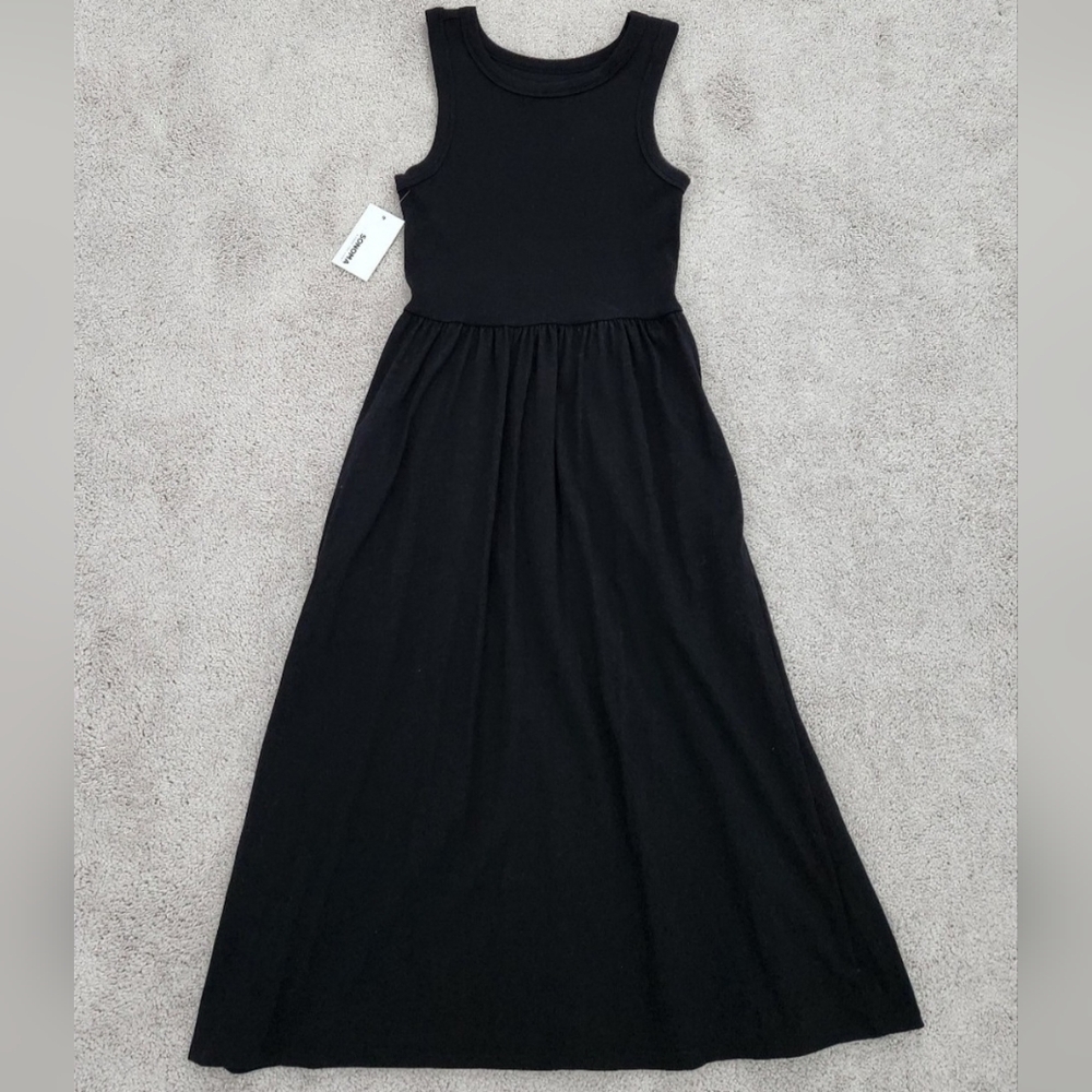 Classic Sleeveless Black Midi Dress - Timeless Everyday Style